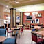 Hampton Inn By Hilton & Suites St. Petersburg/Downtown