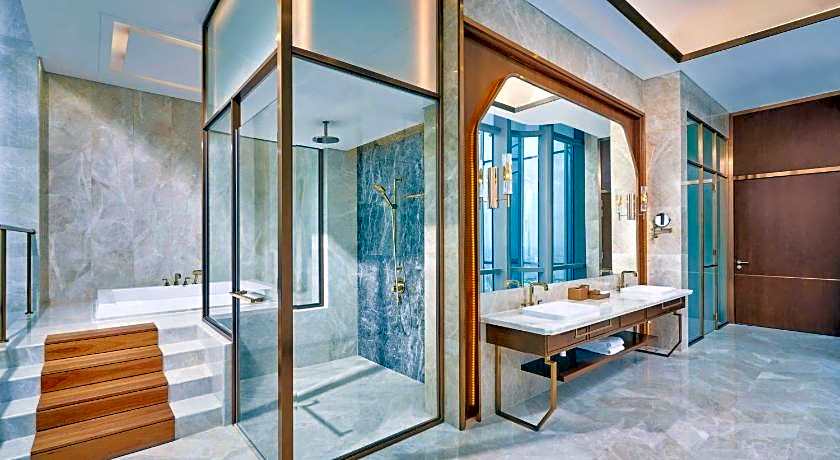 Vinpearl Landmark 81, Autograph Collection