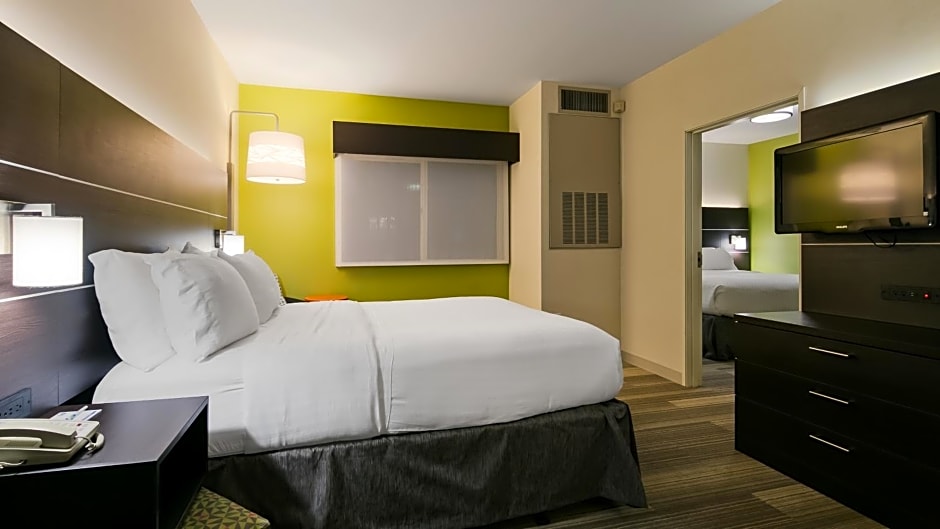 Holiday Inn Express Hotel & Suites Everett By IHG