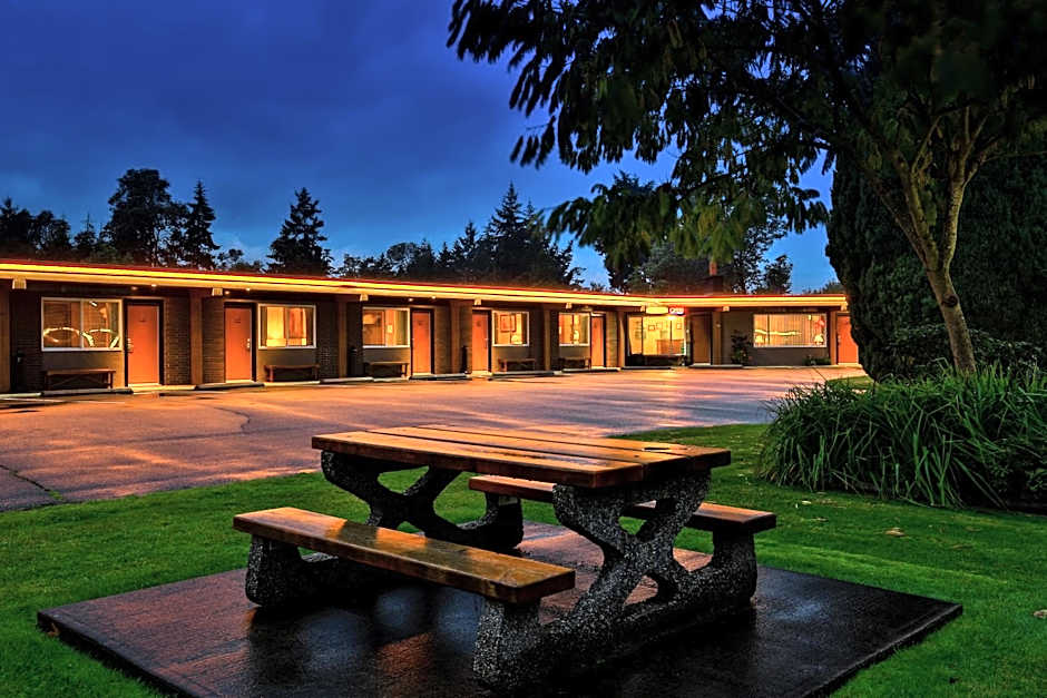 Arbutus Grove Motel