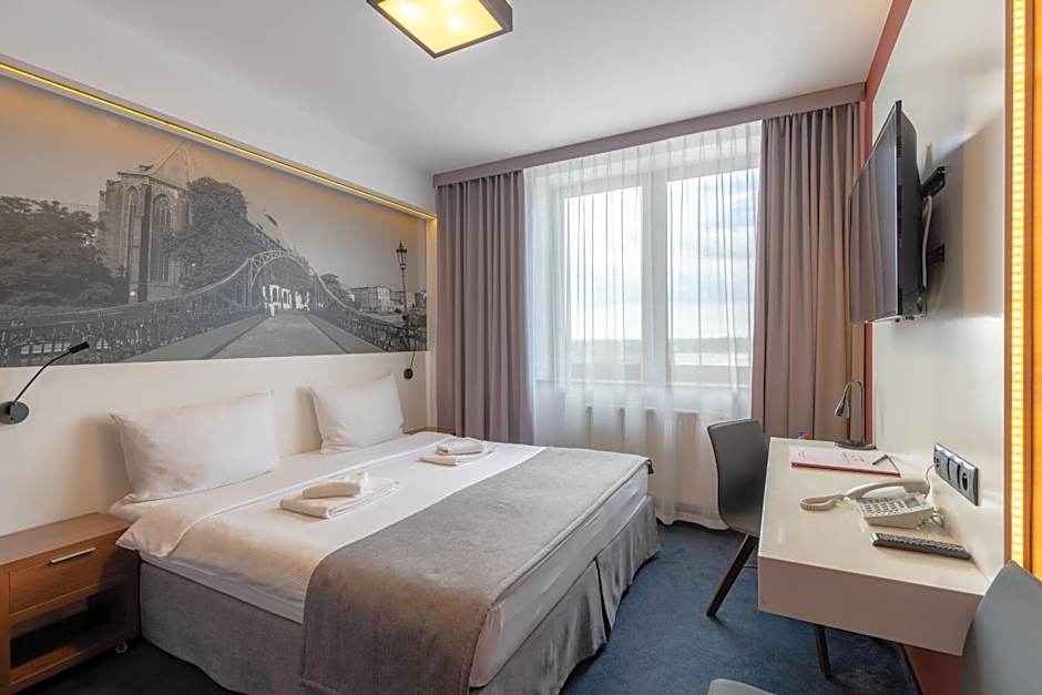 Terminal Hotel