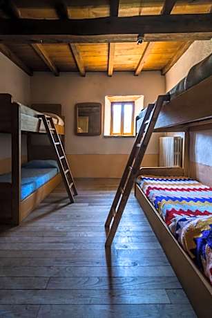 Quadruple Room with Shared Bathroom
