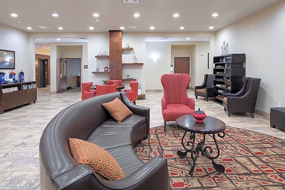 Home Away Kitchen Suites Enid