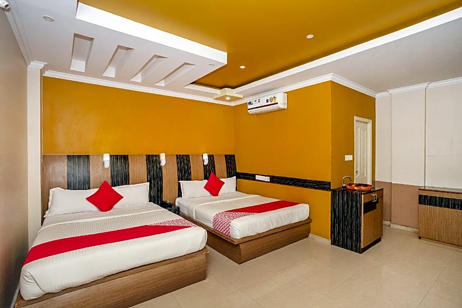 OYO 436 Emirates Suites