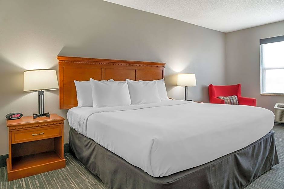 Country Inn & Suites by Radisson, Rossford - Toledo South