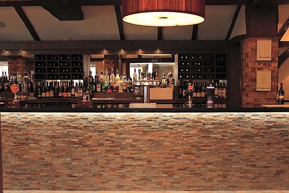 The Legacy Rose & Crown Hotel