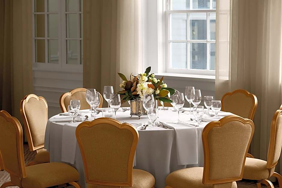 The Stoneleigh, Autograph Collection