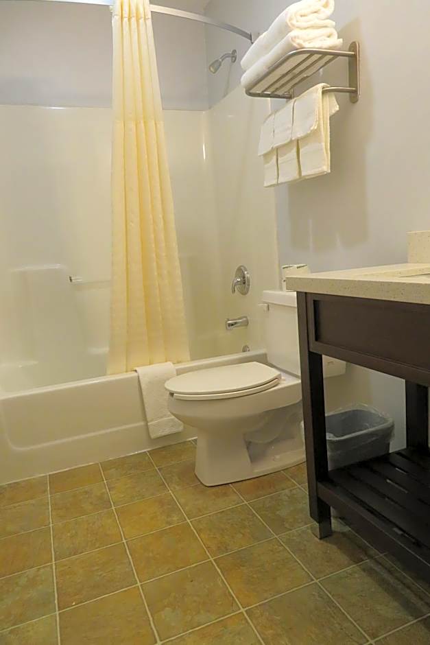 Luxbury Inn & Suites