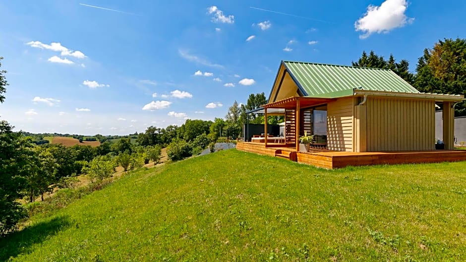 Chalet de charme climatisé, son Jacuzzi - SPA privatif et la piscine de la Maison Bleue du Gers