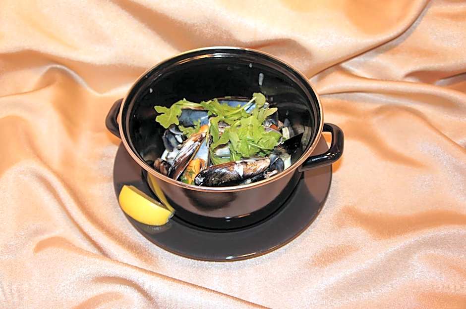 Zaliasis slenis - Self check-in hotel - Free parking