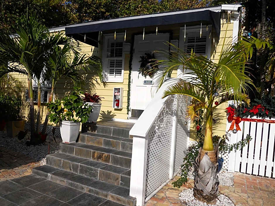 Duval Inn - Key West