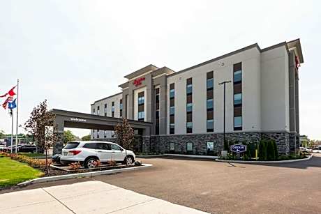 Hampton Inn By Hilton Hamburg