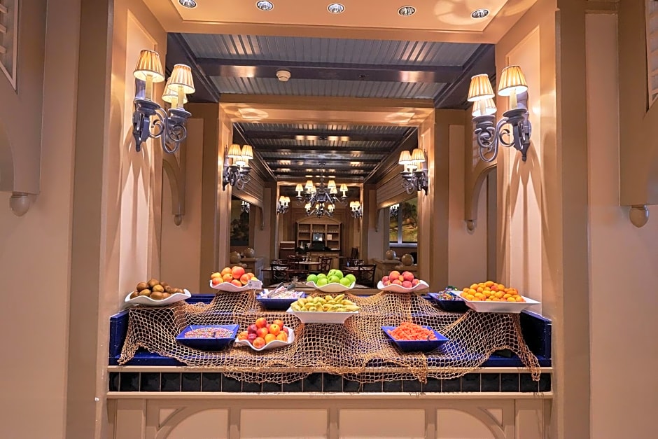 Disney Newport Bay Club