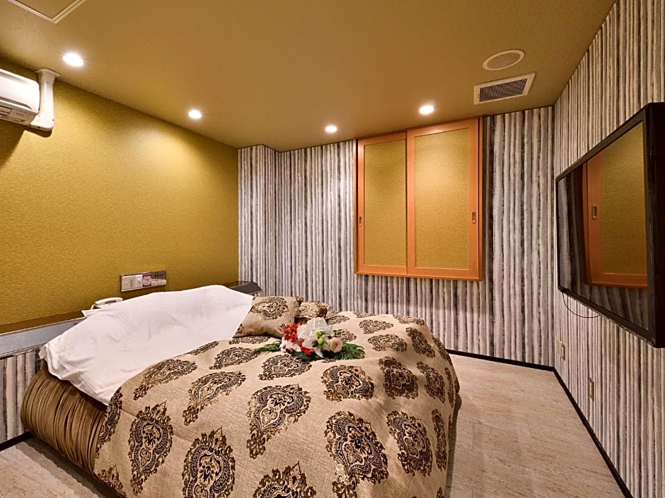 Restay DEE (Adult Only)