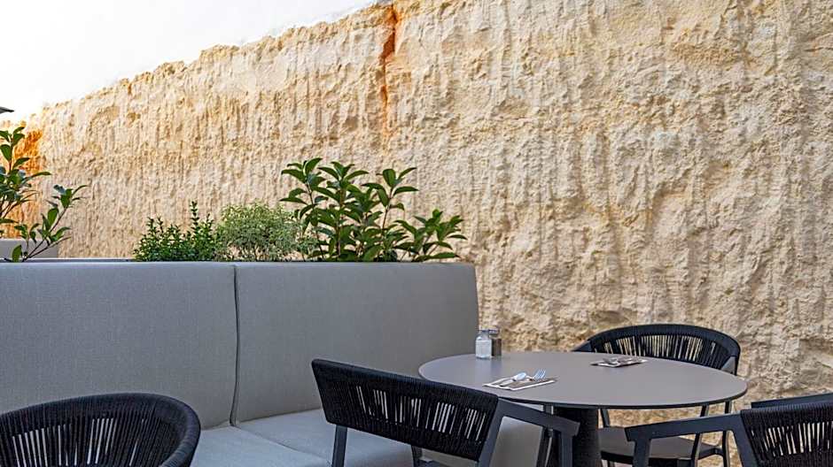 Seth Port Ciutadella