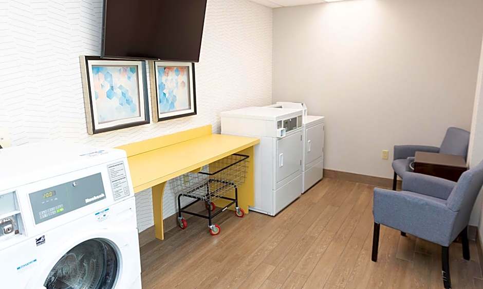 Hampton Inn & Suites by Hilton Stroudsburg Pocono Mountains