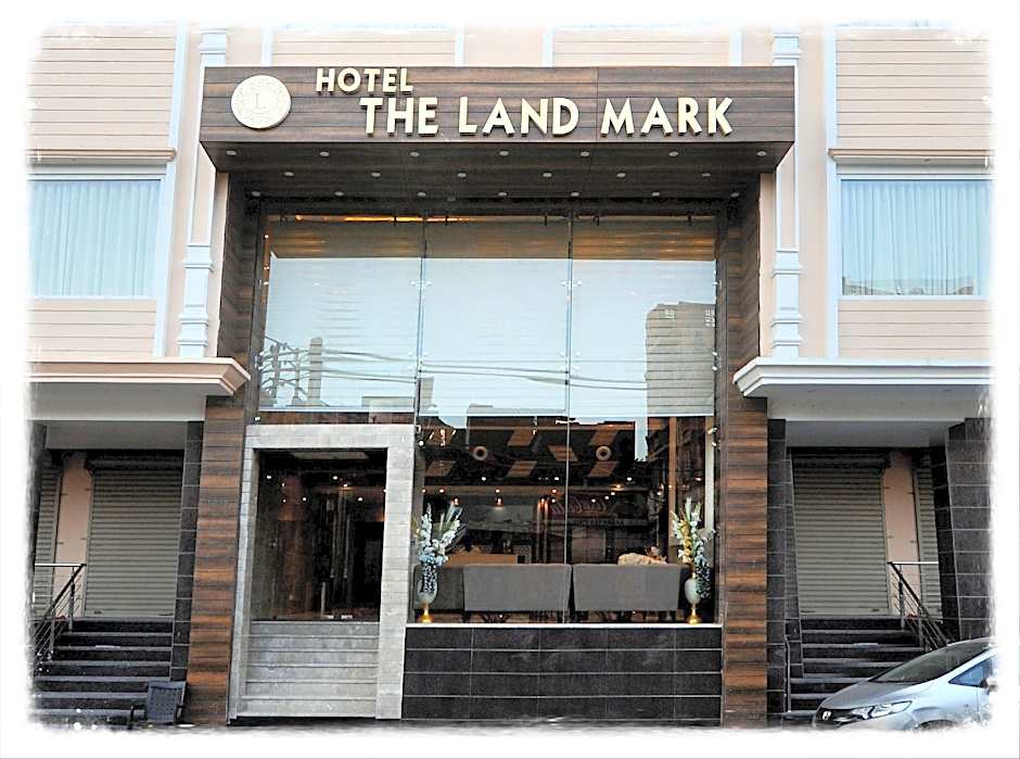 Hotel Landmark Near Golden Temple