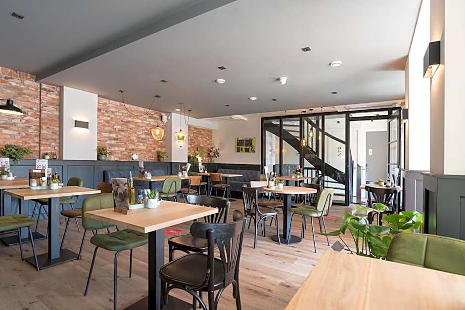 Hof van Holland Hotel