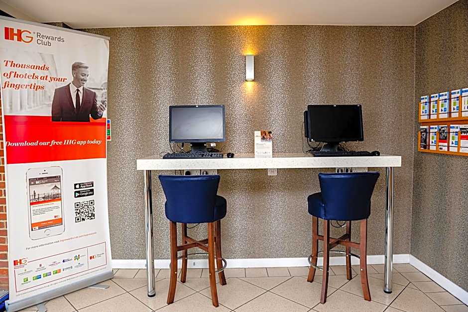 Holiday Inn Express Canterbury By IHG