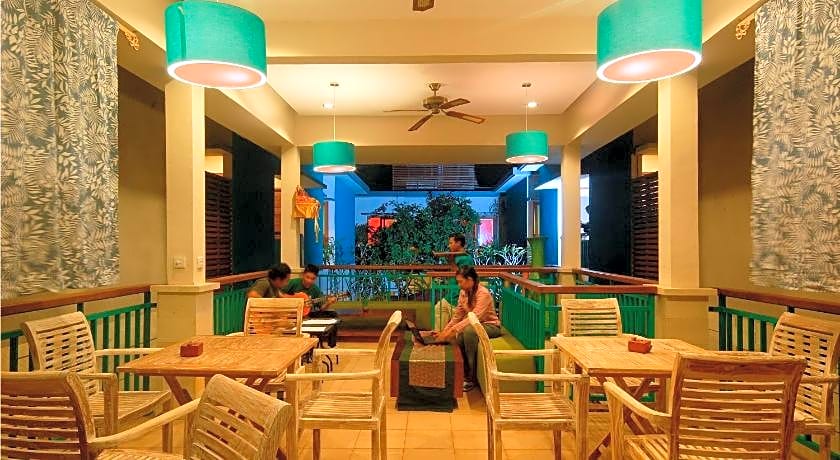 The Green Zhurga Suites