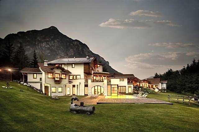 Castelir Suite Hotel