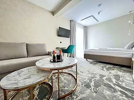 Premium Quadruple Room