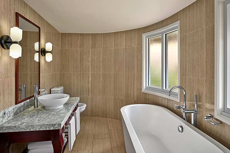 Sheraton Samoa Aggie Grey's Hotel & Bungalows