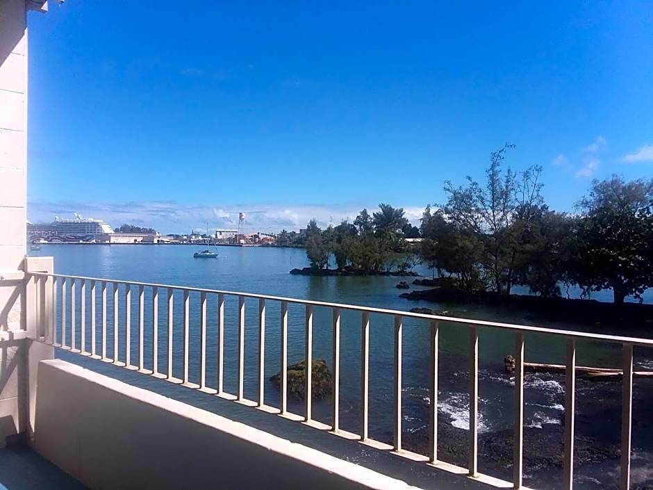 Hilo Reeds Bay Hotel