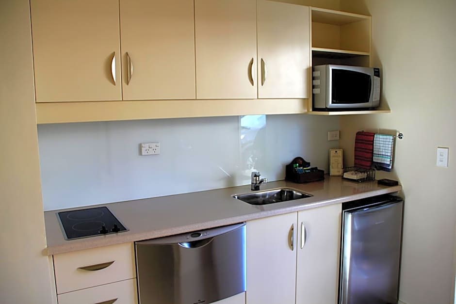 Cedar Grove Motor Lodge