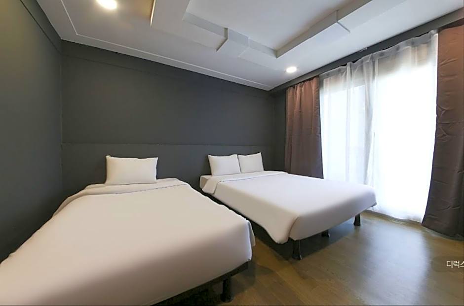 Hotel Navis