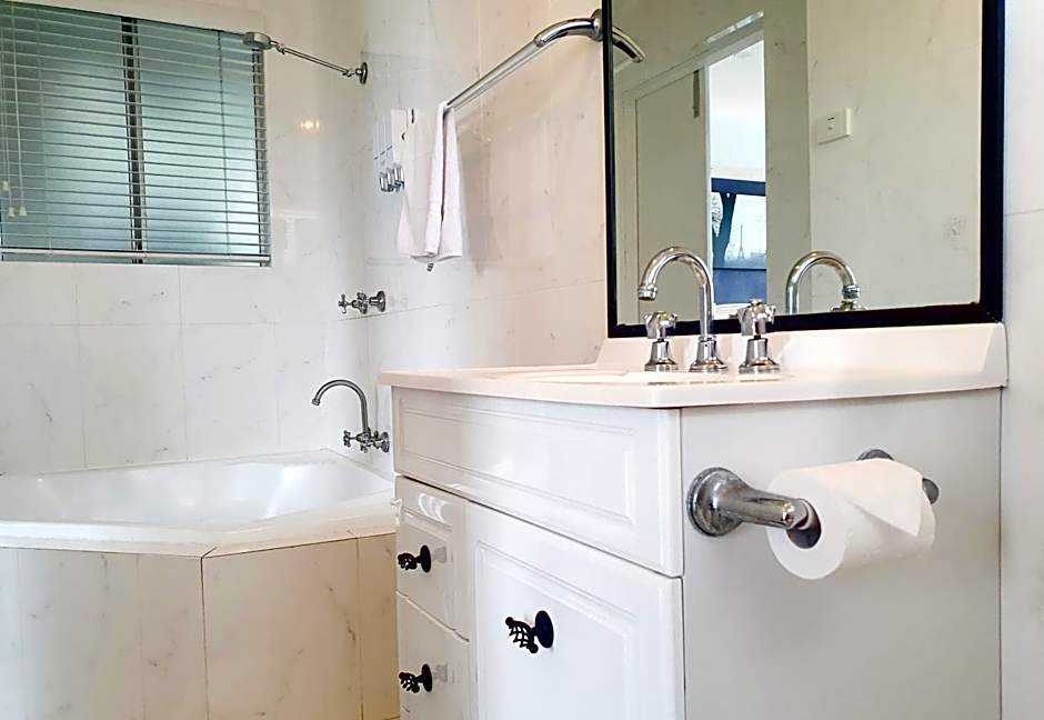 Oceanside Hawks Nest