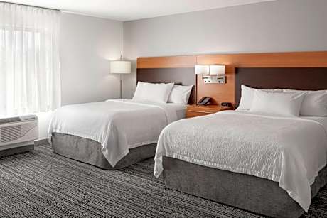 Standard Queen Room with Two Queen Beds