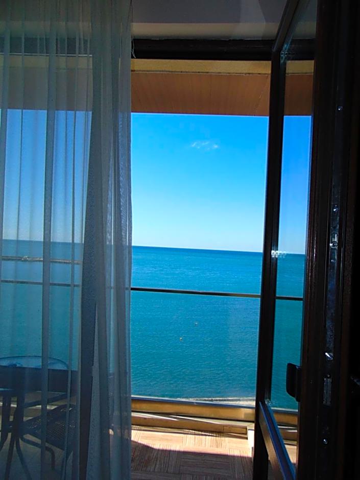 Royal Grand Hotel and Spa - All Inclusive and Free beach accsess