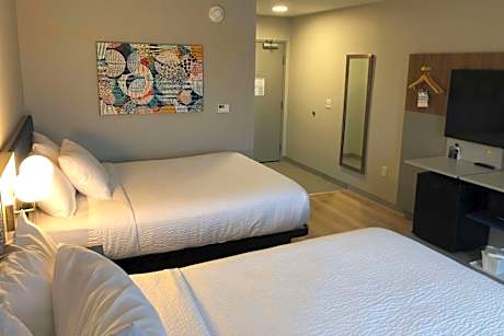 Queen Room with Two Queen Beds - Mobility Access/Non-Smoking