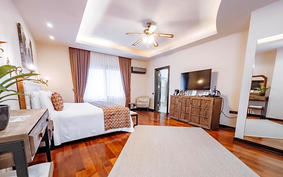 Doors Urla Hotel & Bungalows