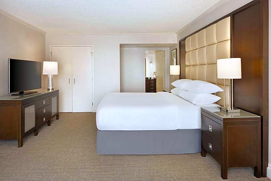 Sheraton West Des Moines Hotel