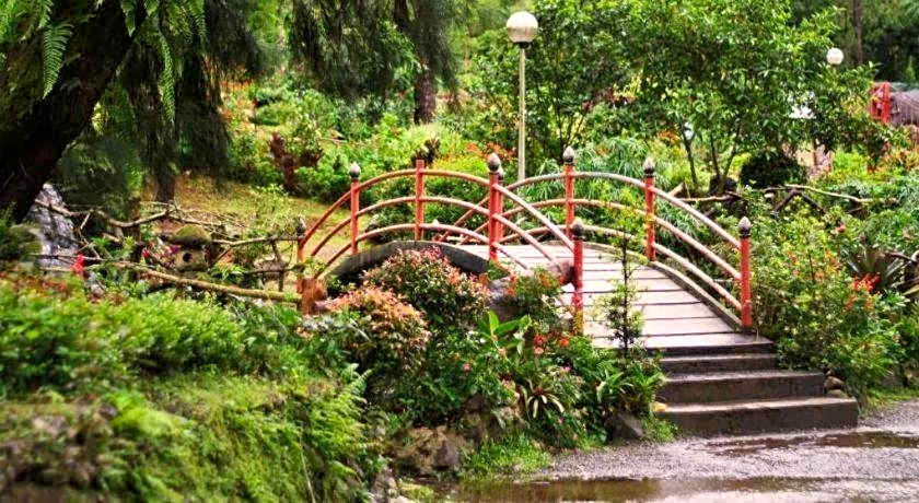 Baguio Burnham Suites Hotel