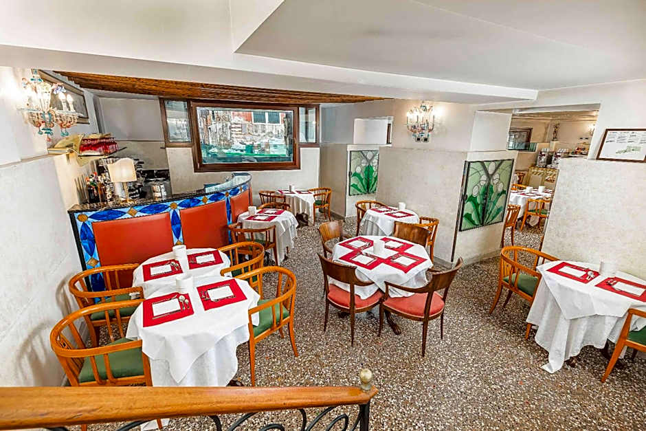 Hotel San Moise