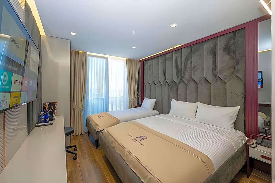 Heaven Premium Airport Hotel