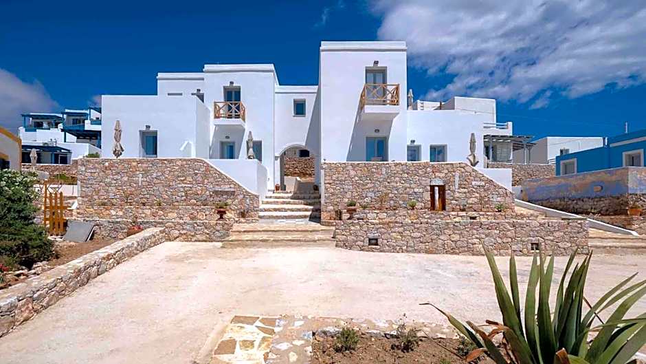 MIKRES CYCLADES DONOUSSA