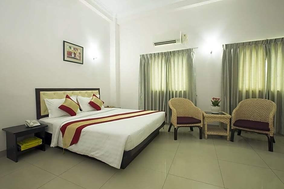 Royal Platinum Hotel