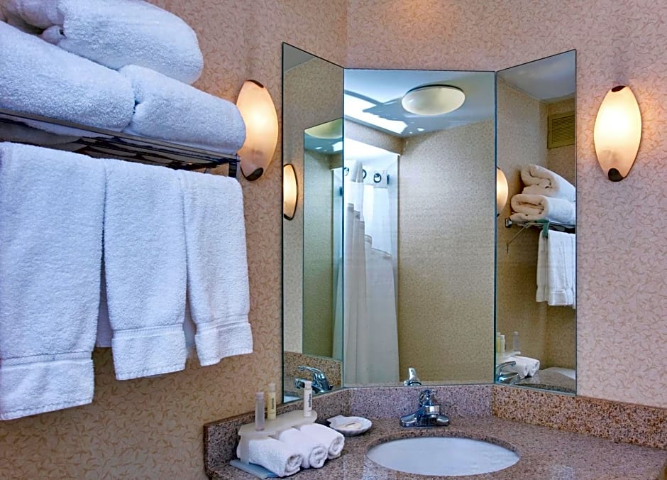 Holiday Inn Express Memphis Medical Center - Midtown, an IHG Hotel
