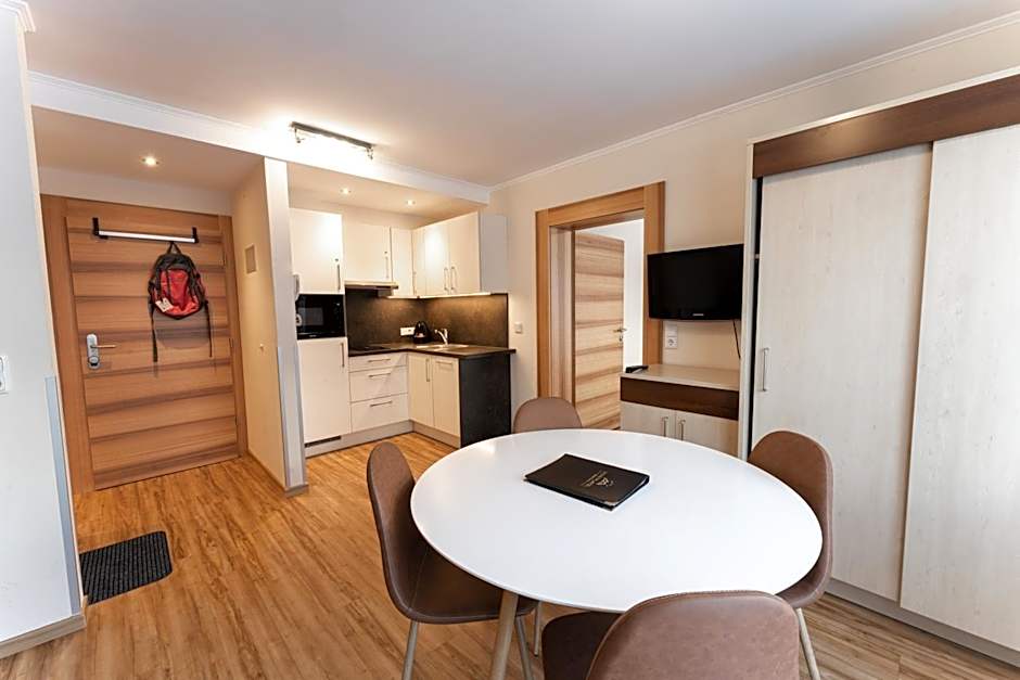 Aparthotel Dorfplatzl Garni