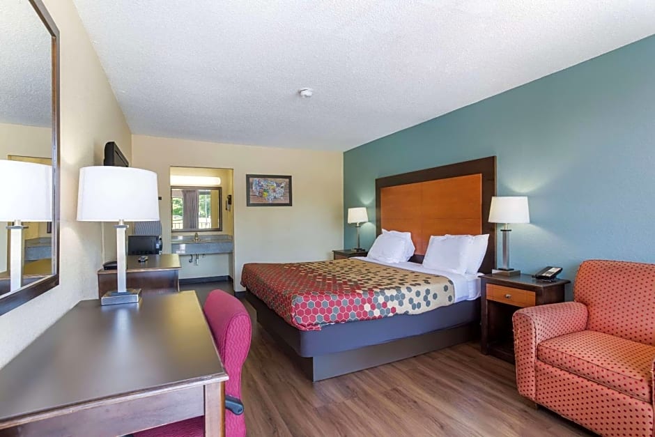 Econo Lodge Gallatin - Metro Nashville