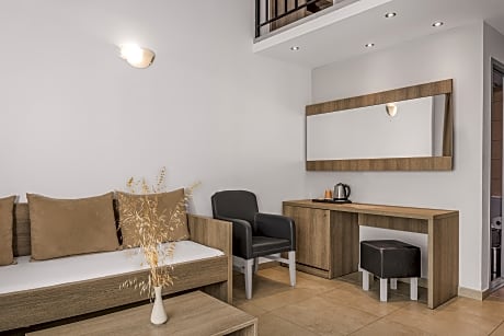 MAISONAITTE SHARING POOL SEA VIEW ROOM