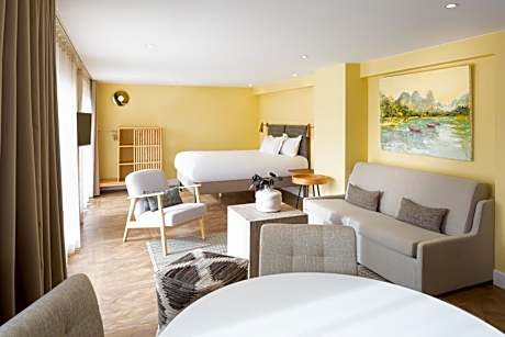 Deluxe Apartment with Terrace (2-4 adults)