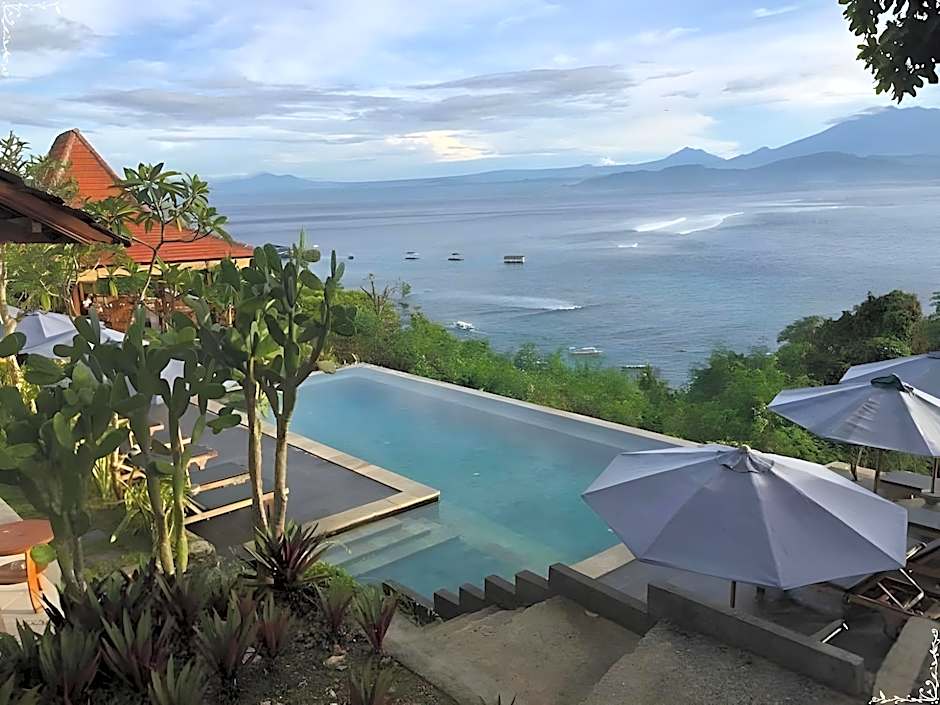 Lembongan Cliff Villas
