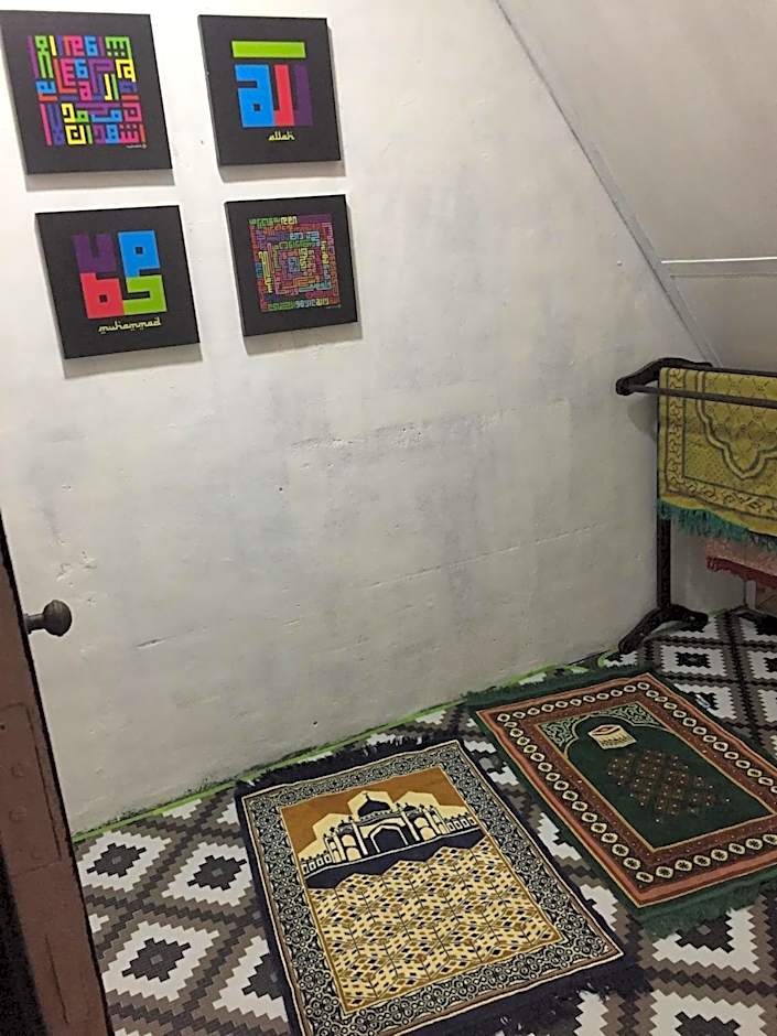 Hikers Sleep Port Guesthouse