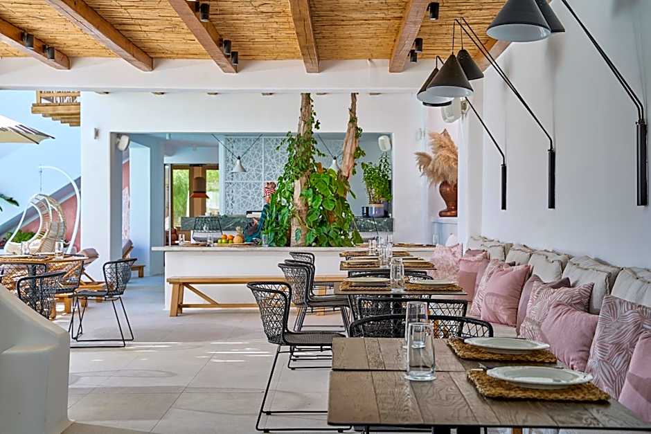 Adorno Beach Hotel and Suites