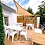 Laurus Hotel